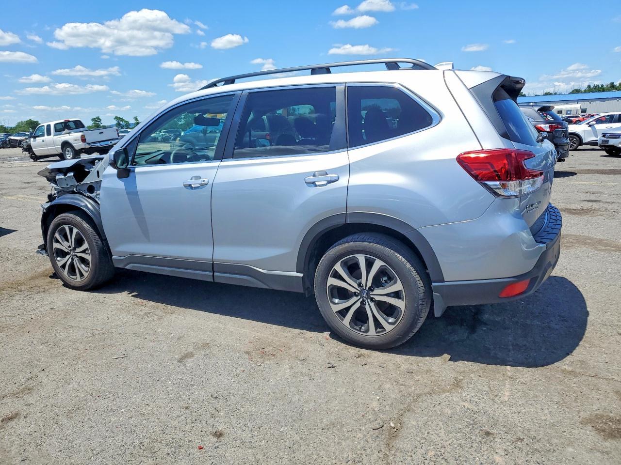 2023 Subaru Forester Limited - Фото 2