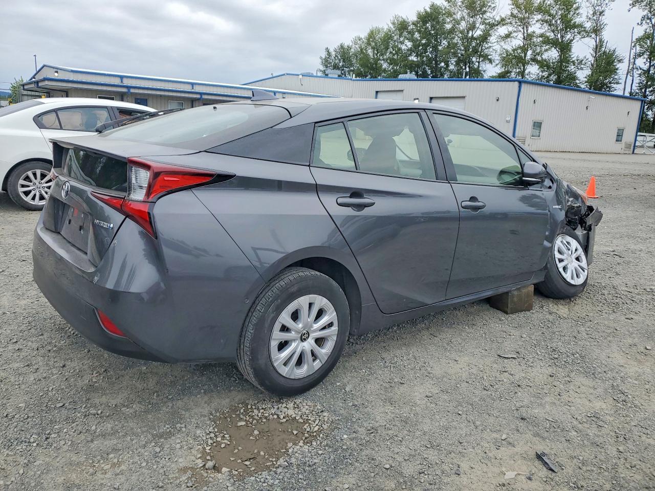 2019 Toyota Prius Le - Фото 3