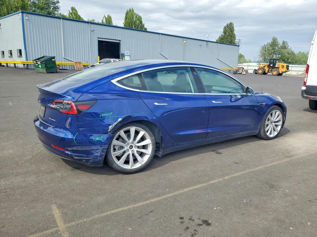 2019 Tesla Model 3 - Фото 3