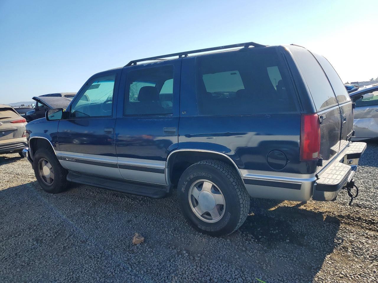 1997 Chevrolet Tahoe K1500 - Фото 2
