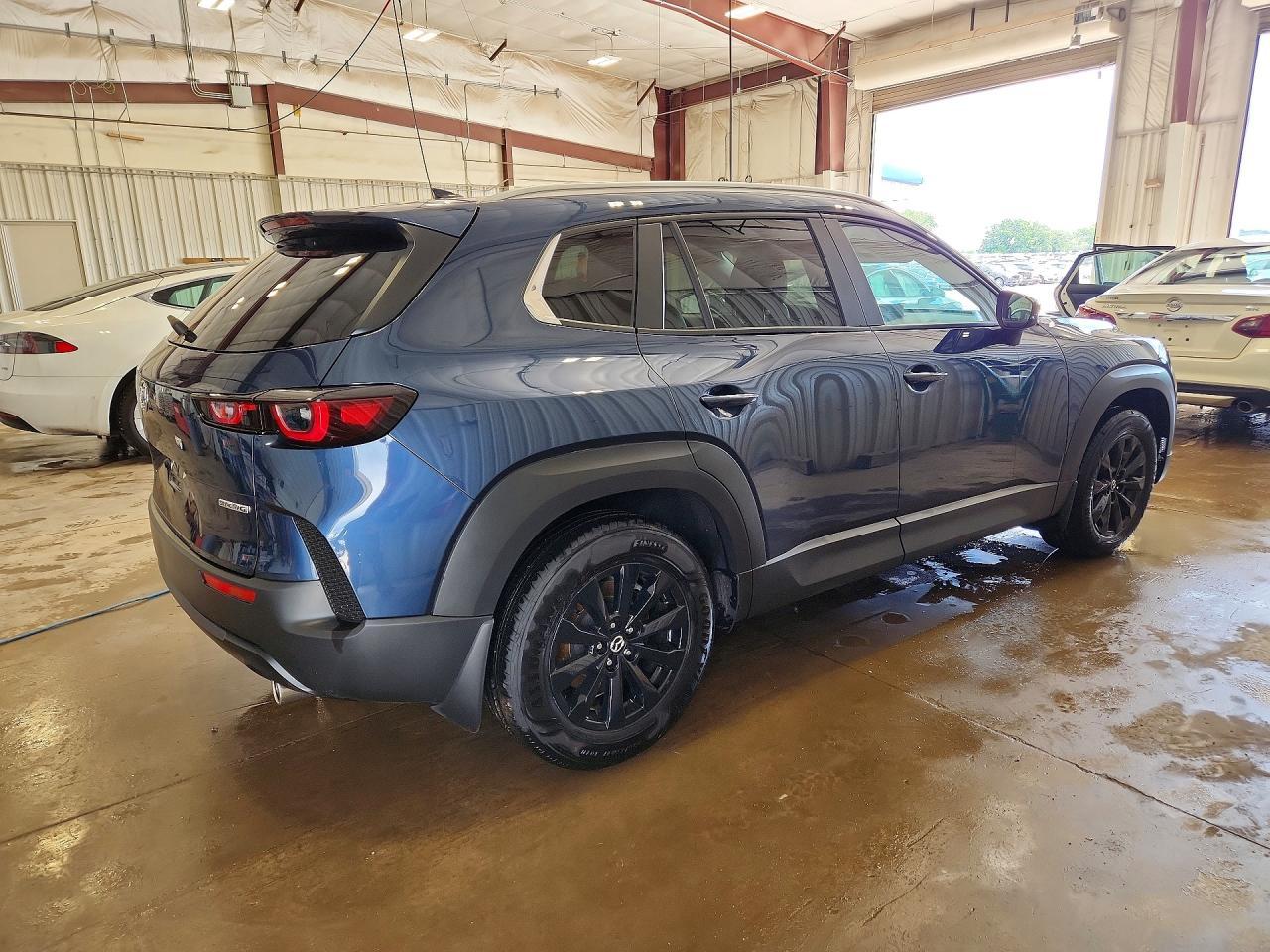2025 Mazda Cx-50 Premium - Фото 3