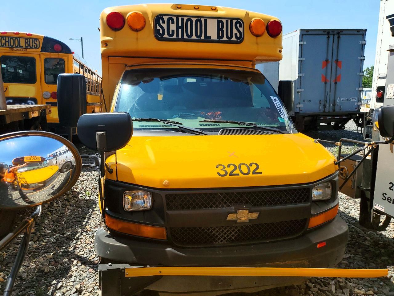 2011 Chevrolet Express School Bus - Image 5