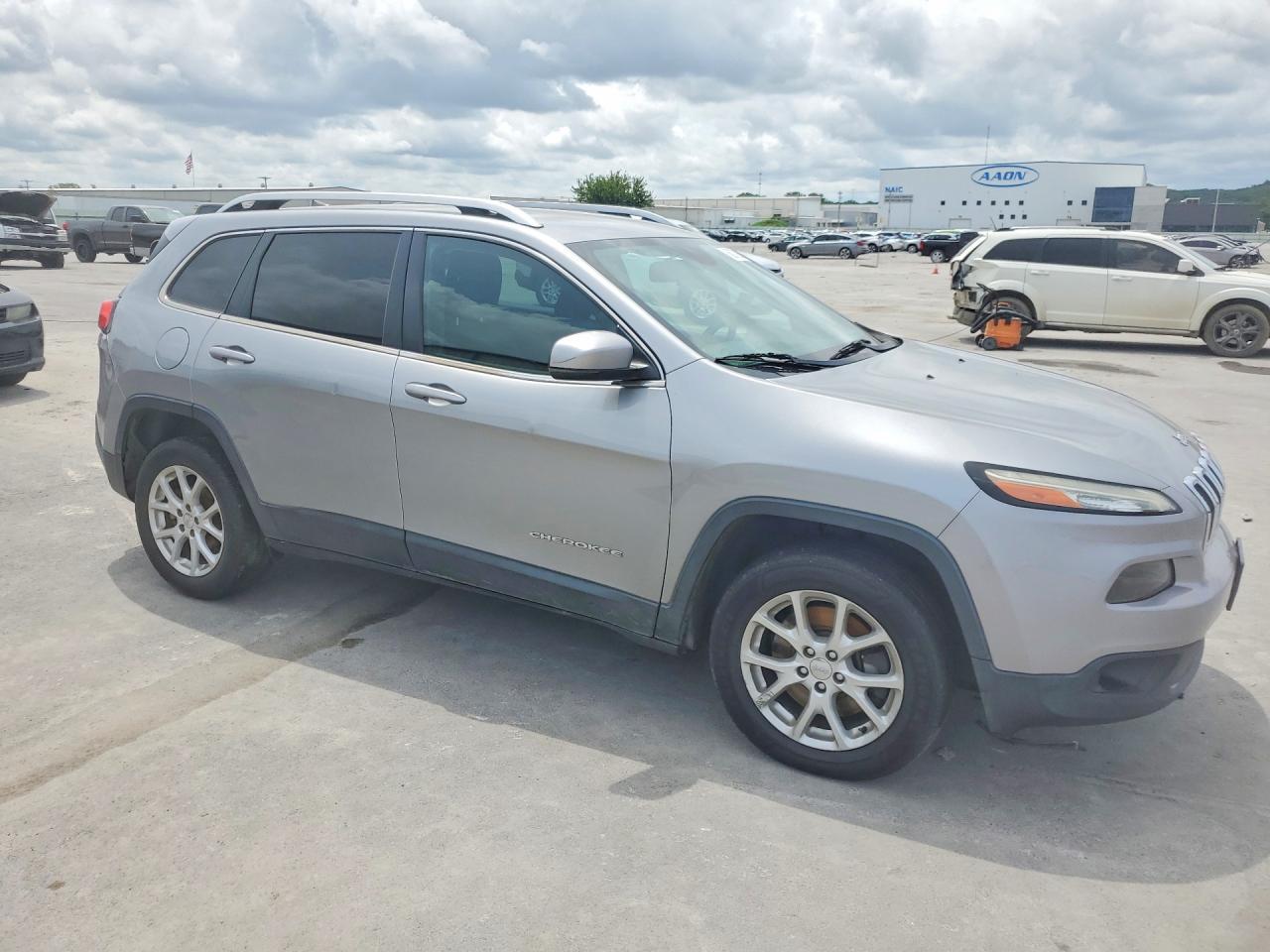 2016 Jeep Cherokee Latitude - Фото 4