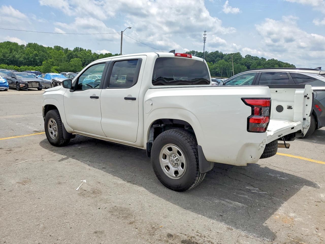 2022 Nissan Frontier S - Фото 2