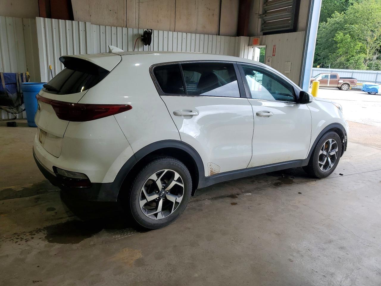 2020 Kia Sportage Lx - Фото 3