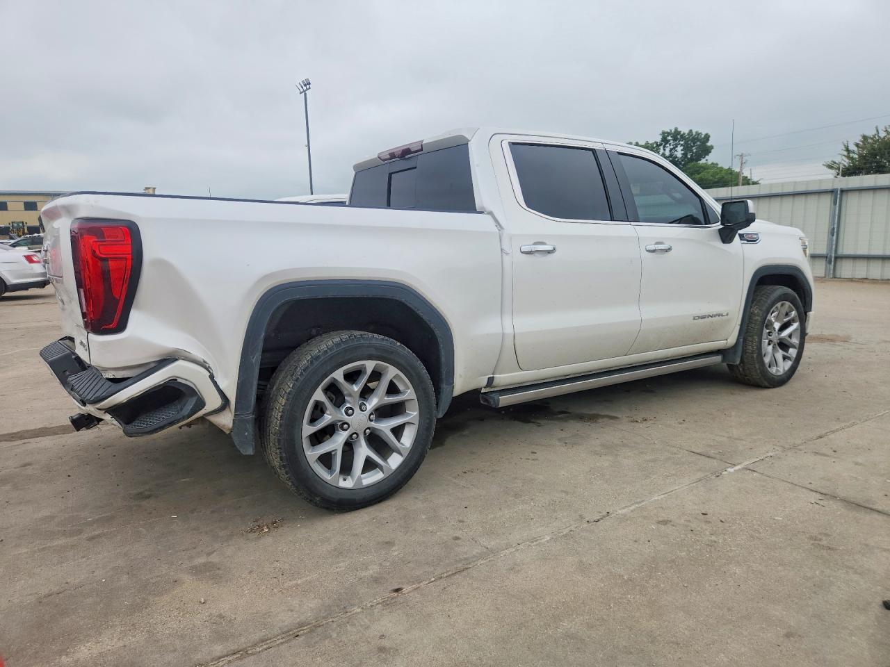 2021 GMC Sierra K1500 Denali - Image 3