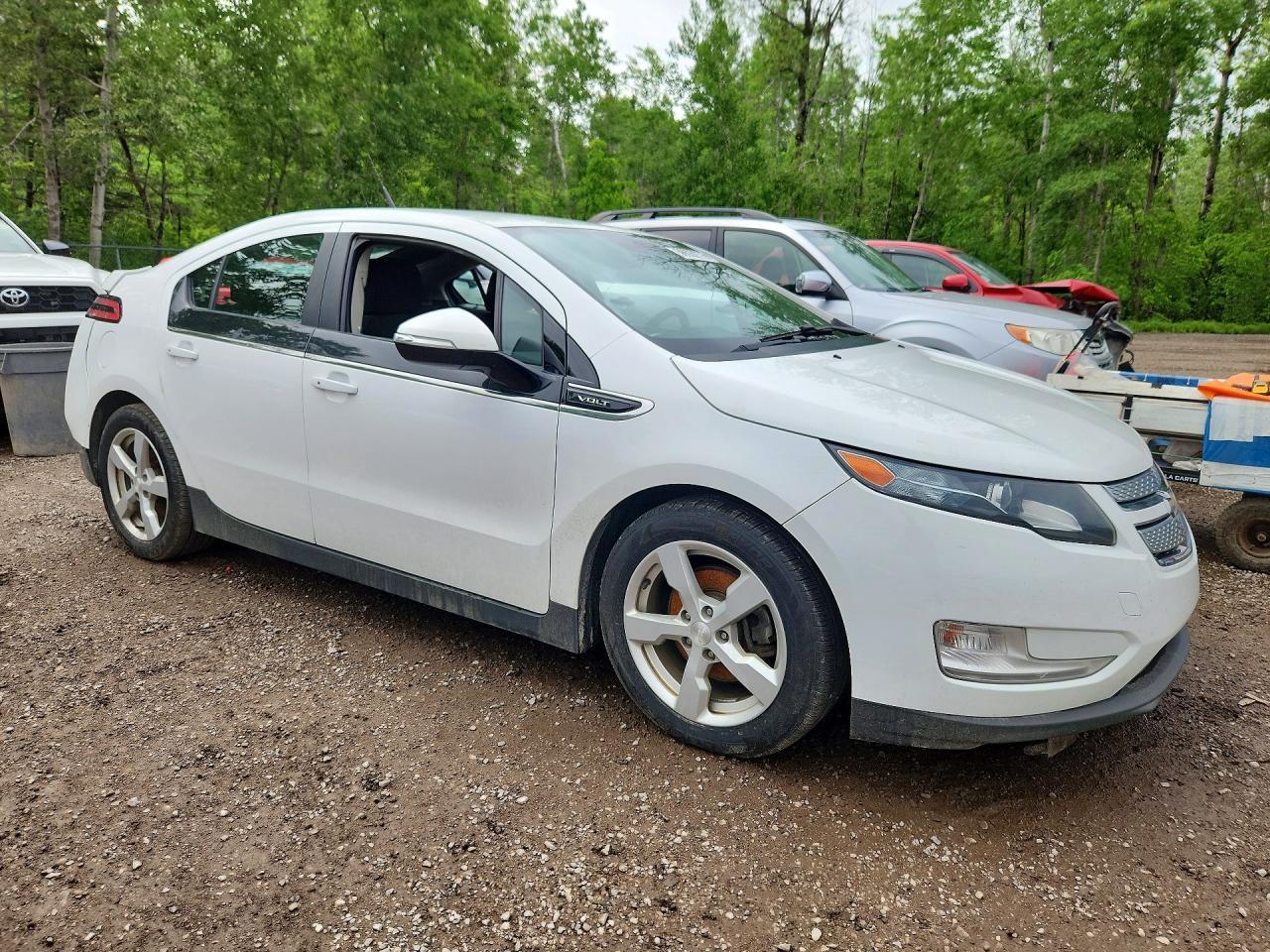 2013 Chevrolet Volt - Image 4