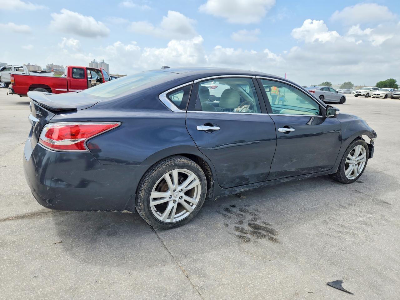 2015 Nissan Altima 3.5 Sl - Image 3