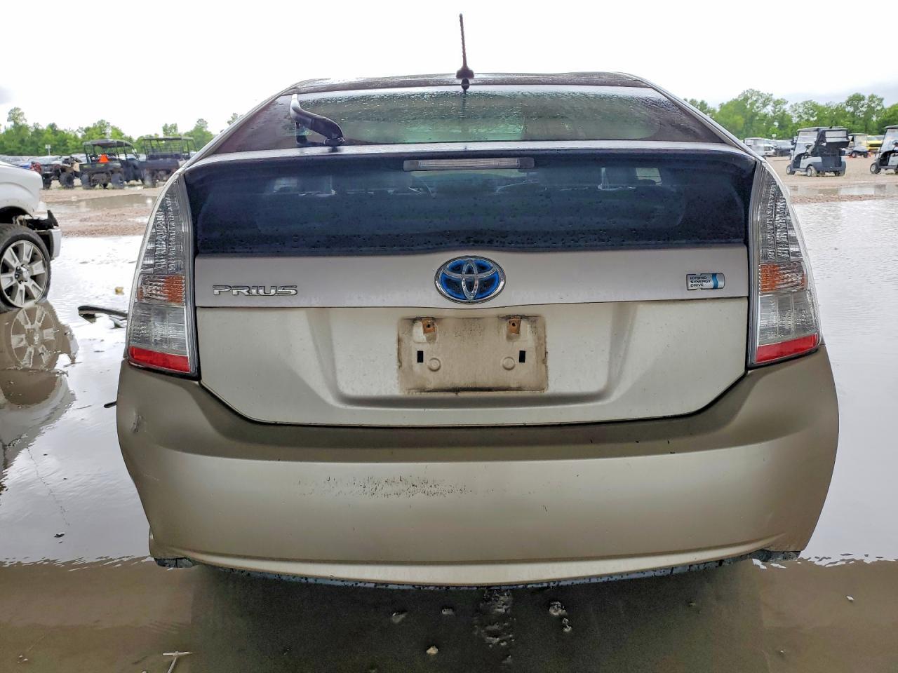 2010 Toyota Prius Iii - Фото 6