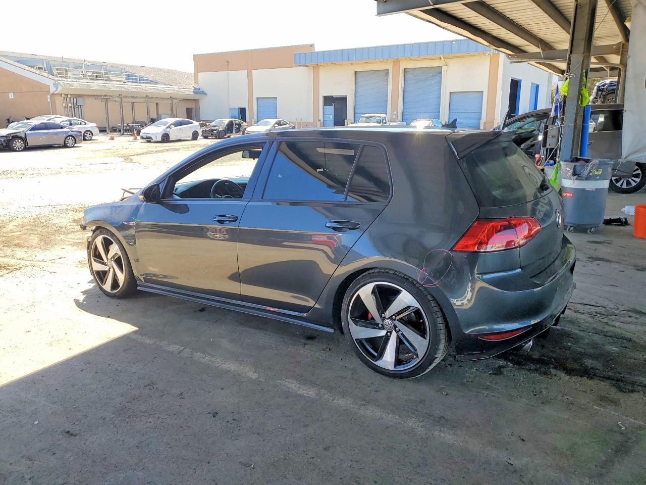 2017 Volkswagen Gti S - Фото 2