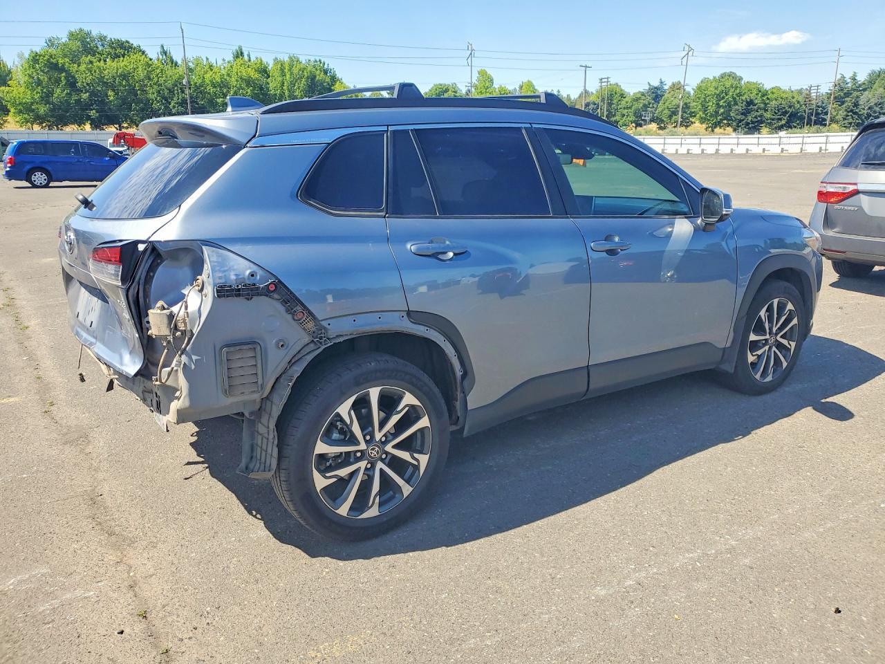2022 Toyota Corolla Cross Xle - Фото 3