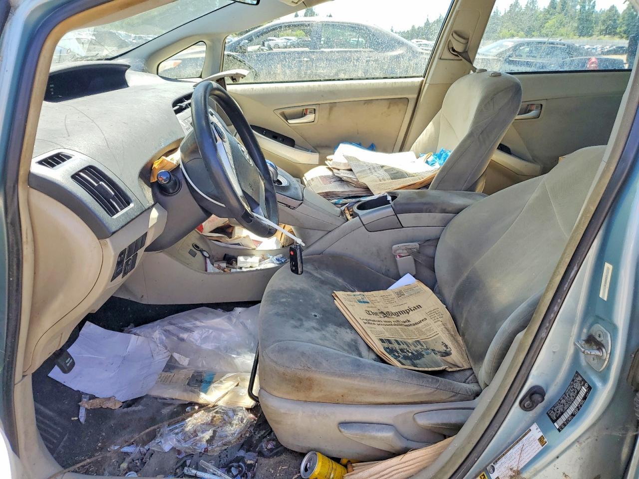 2013 Toyota Prius Two - Фото 7