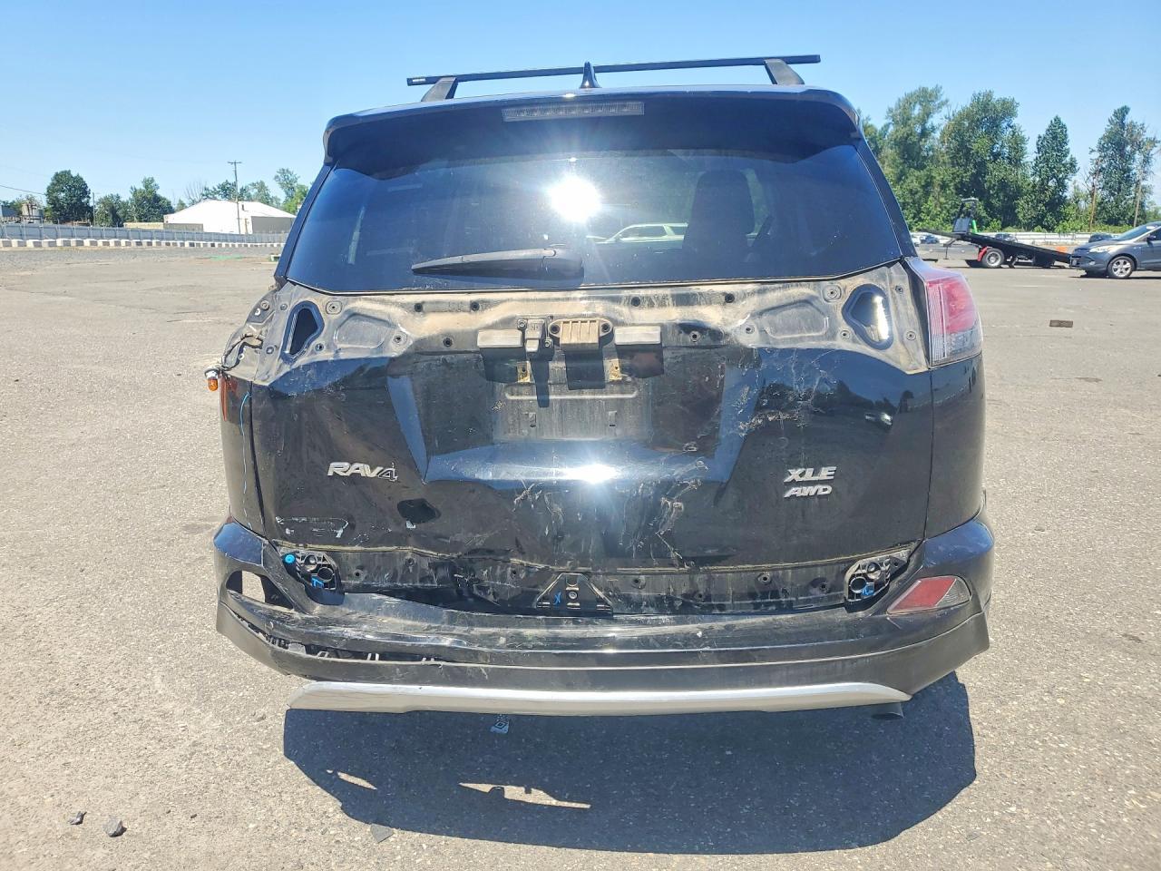2018 Toyota Rav4 Xle - Image 6