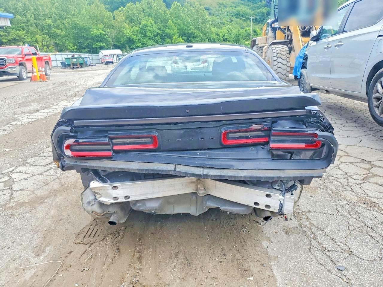 2022 Dodge Challenger Sxt - Фото 6