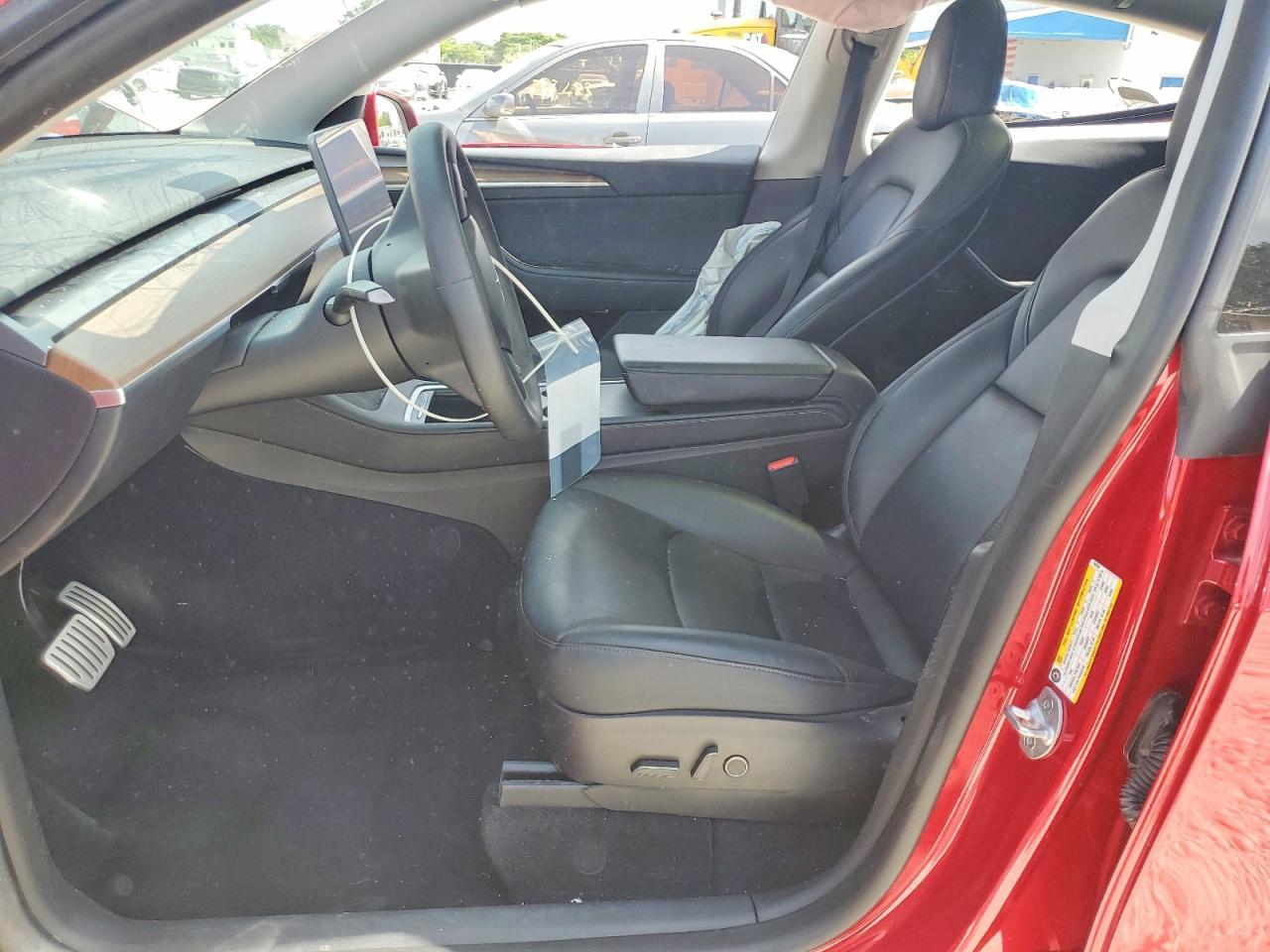 2023 Tesla Model Y - Image 7