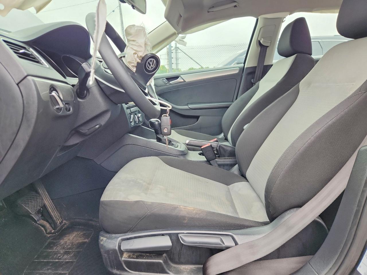 2017 Volkswagen Jetta S - Image 7