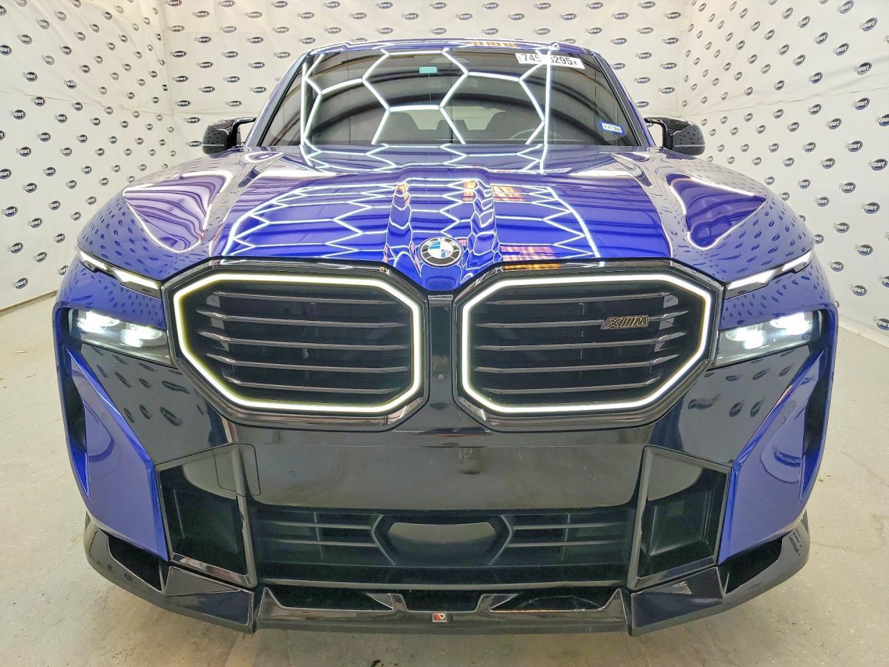 2023 BMW Xm - Фото 5