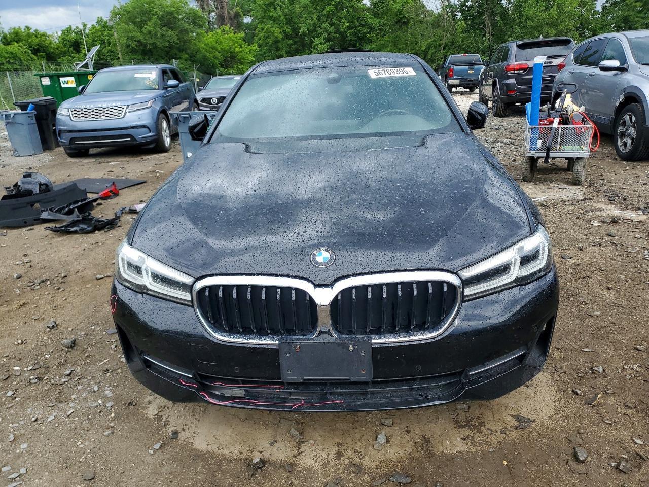 2021 BMW 530 Xi - Фото 5
