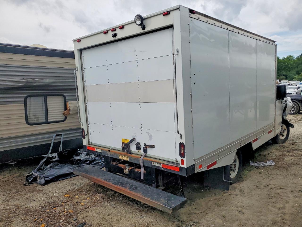 2019 GMC Savana Cutaway G3500 - Image 3