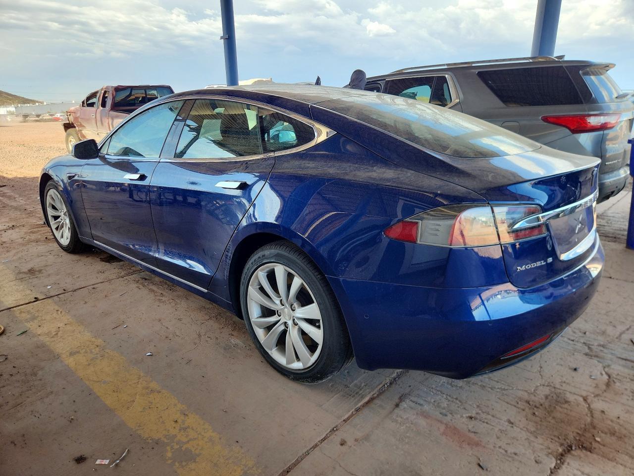 2017 Tesla Model S - Image 2