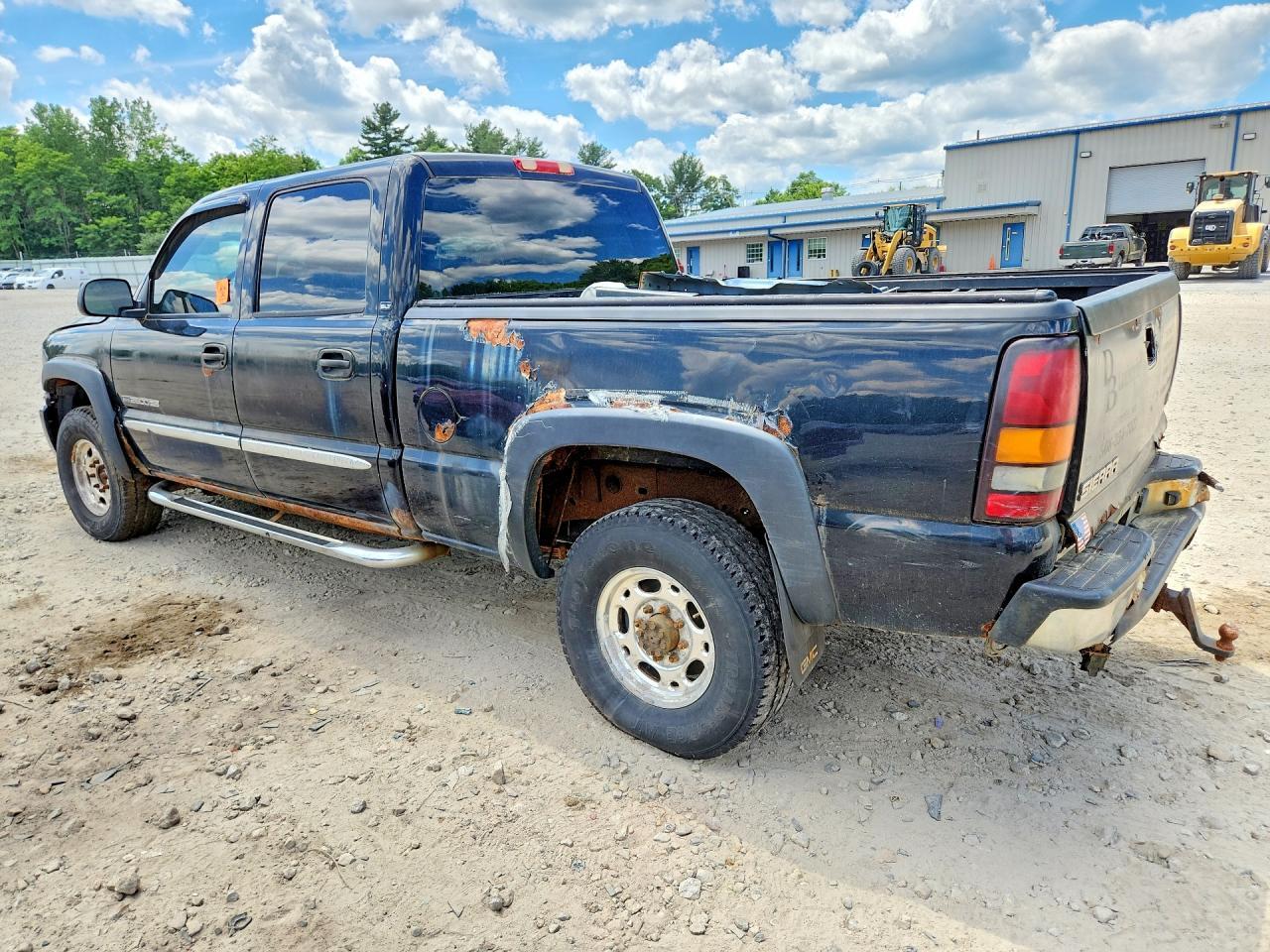 2005 GMC Sierra K2500 Heavy Duty - Фото 2
