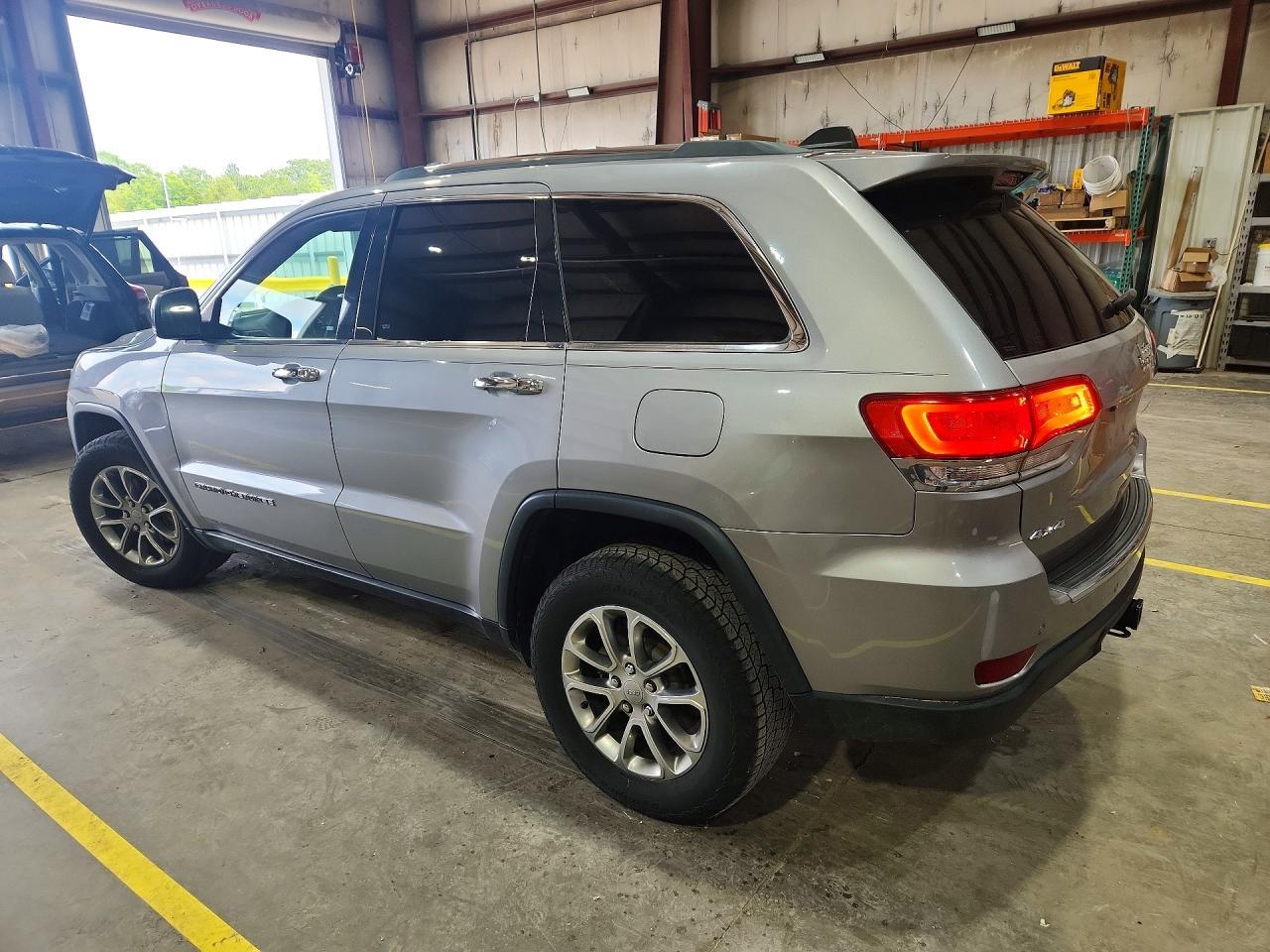 2018 Jeep Grand Cherokee Limited - Image 2