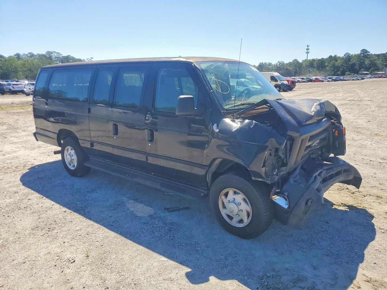 2008 Ford E350 Econo - Image 4