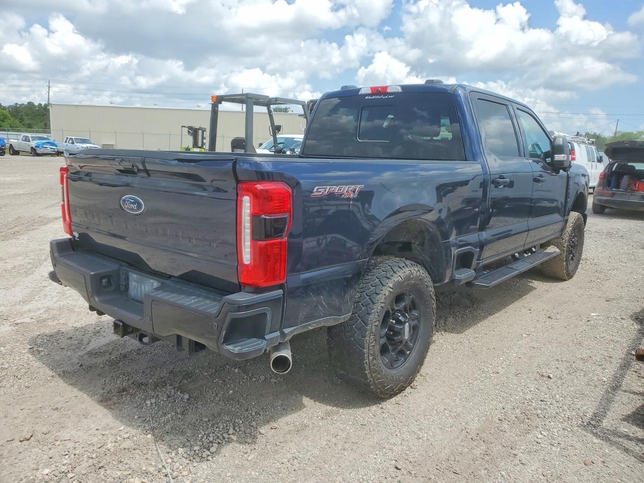 2024 Ford F250 Super Duty - Фото 3