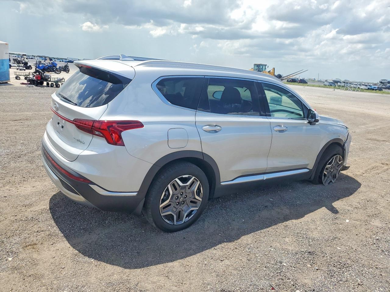 2023 Hyundai Santa Fe Limited - Фото 3