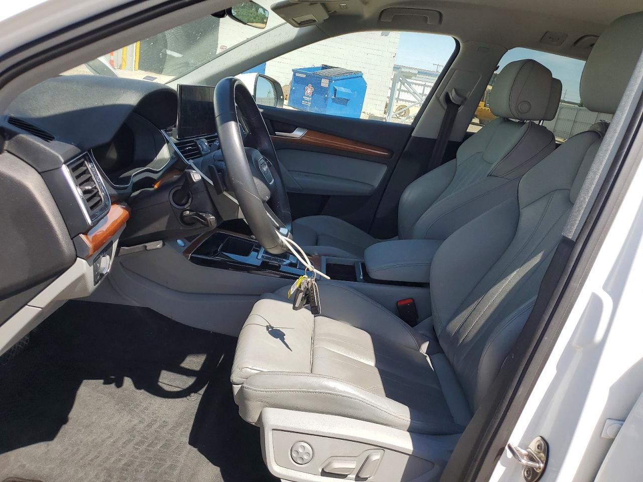 2022 Audi Q5 E Premium 55 - Image 7