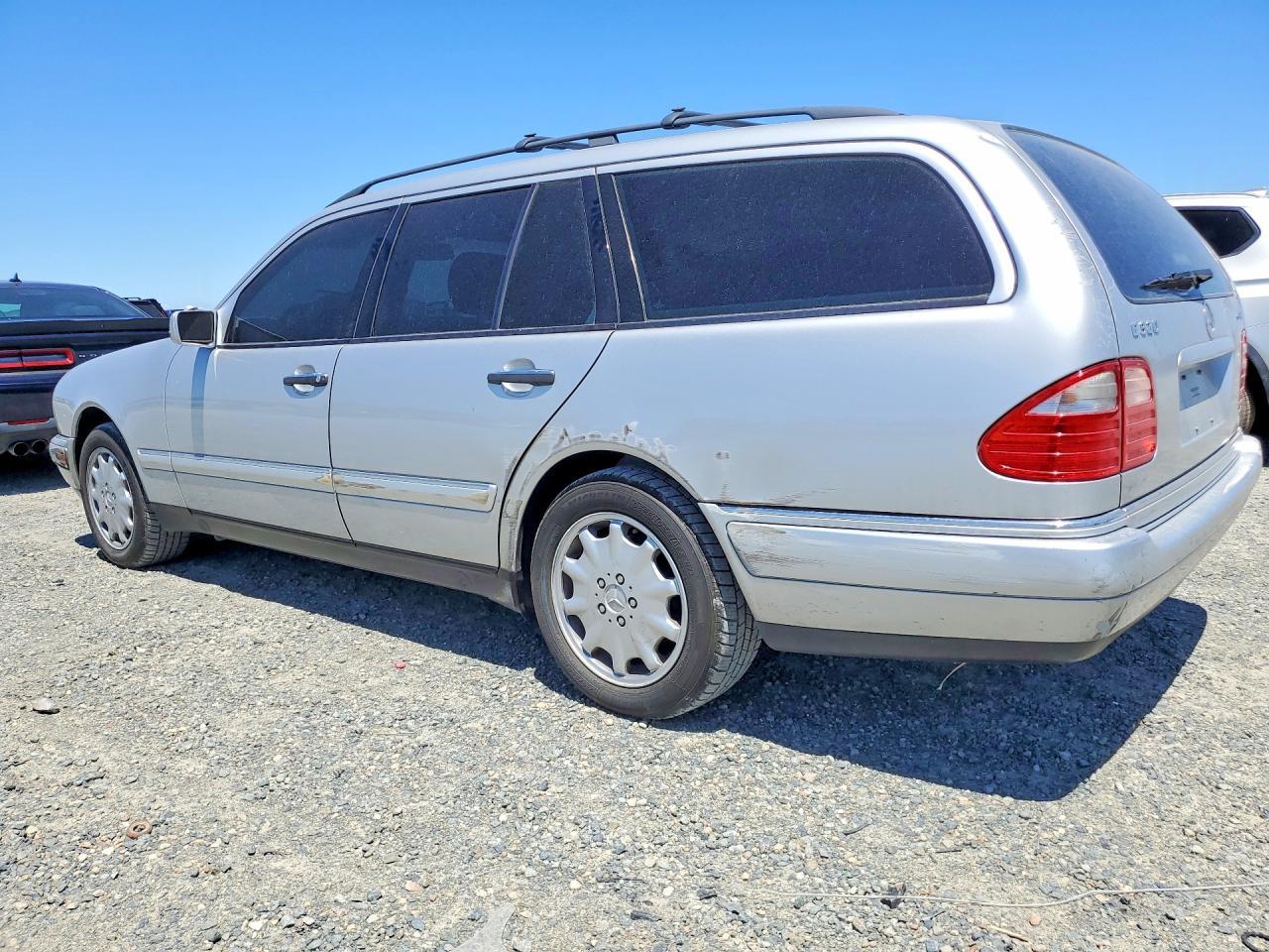 1999 Mercedes-Benz E 320 4Matic - Фото 2