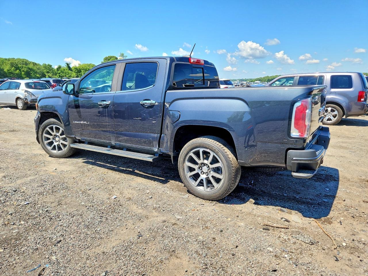 2021 GMC Canyon Denali - Фото 2