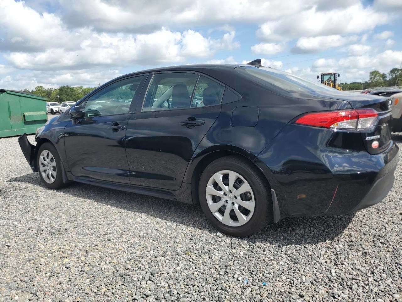 2025 Toyota Corolla Le - Image 2