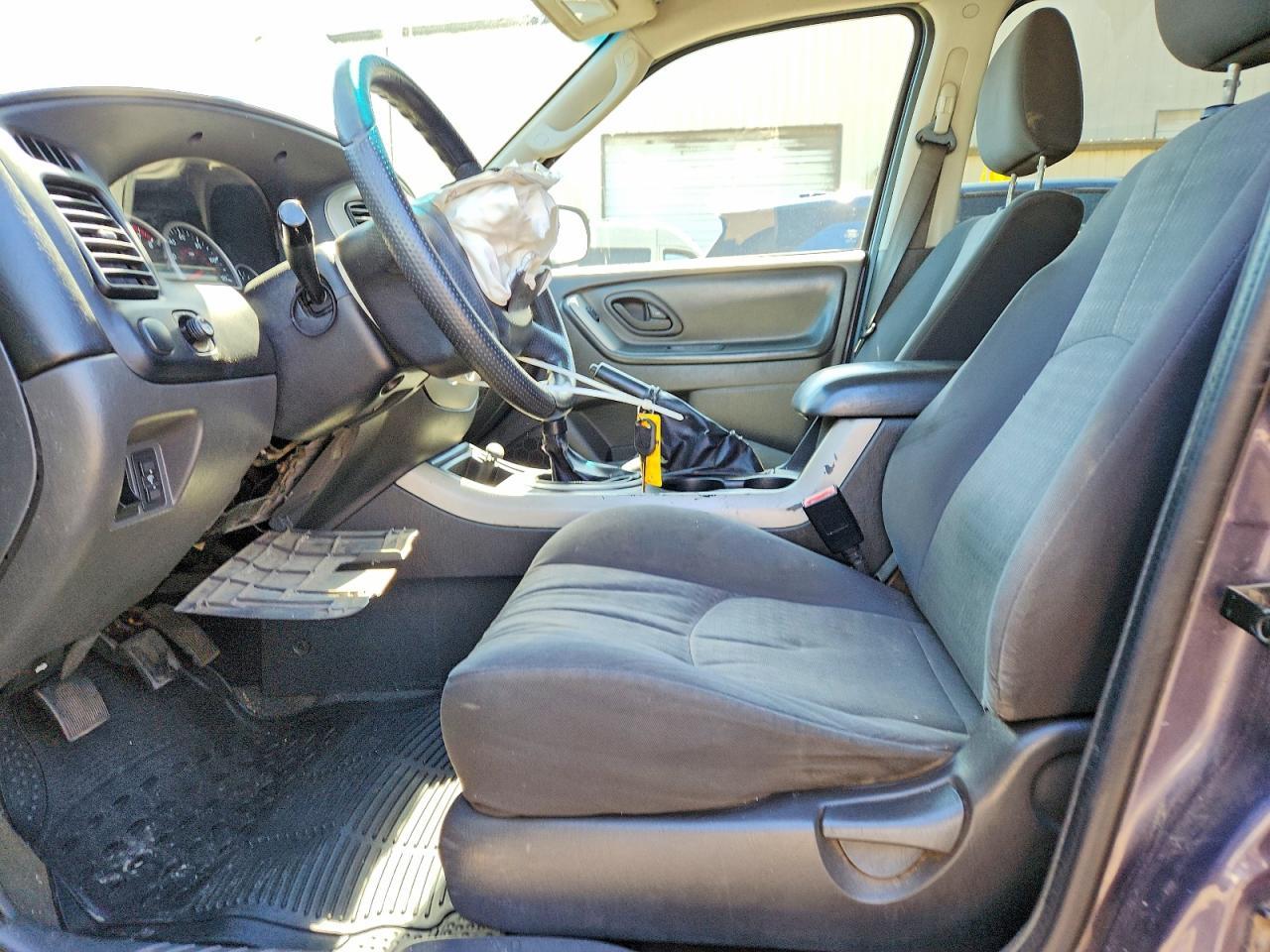 2006 Mazda Tribute I - Image 7
