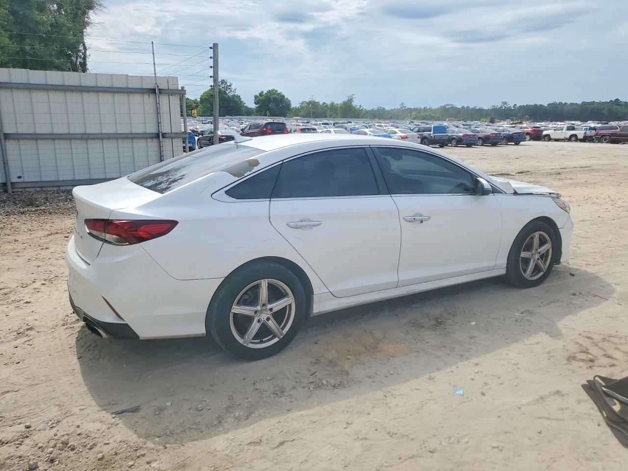 2018 Hyundai Sonata Sel - Фото 3