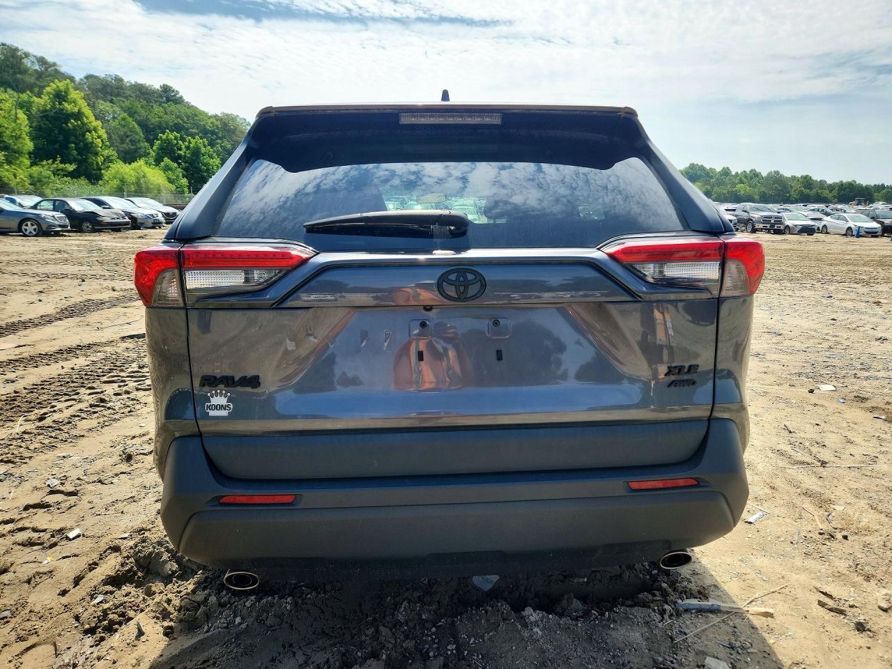 2022 Toyota Rav4 Xle - Image 6