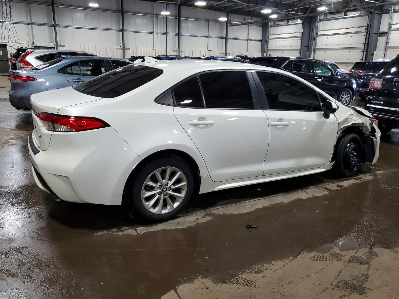 2021 Toyota Corolla Le - Фото 3