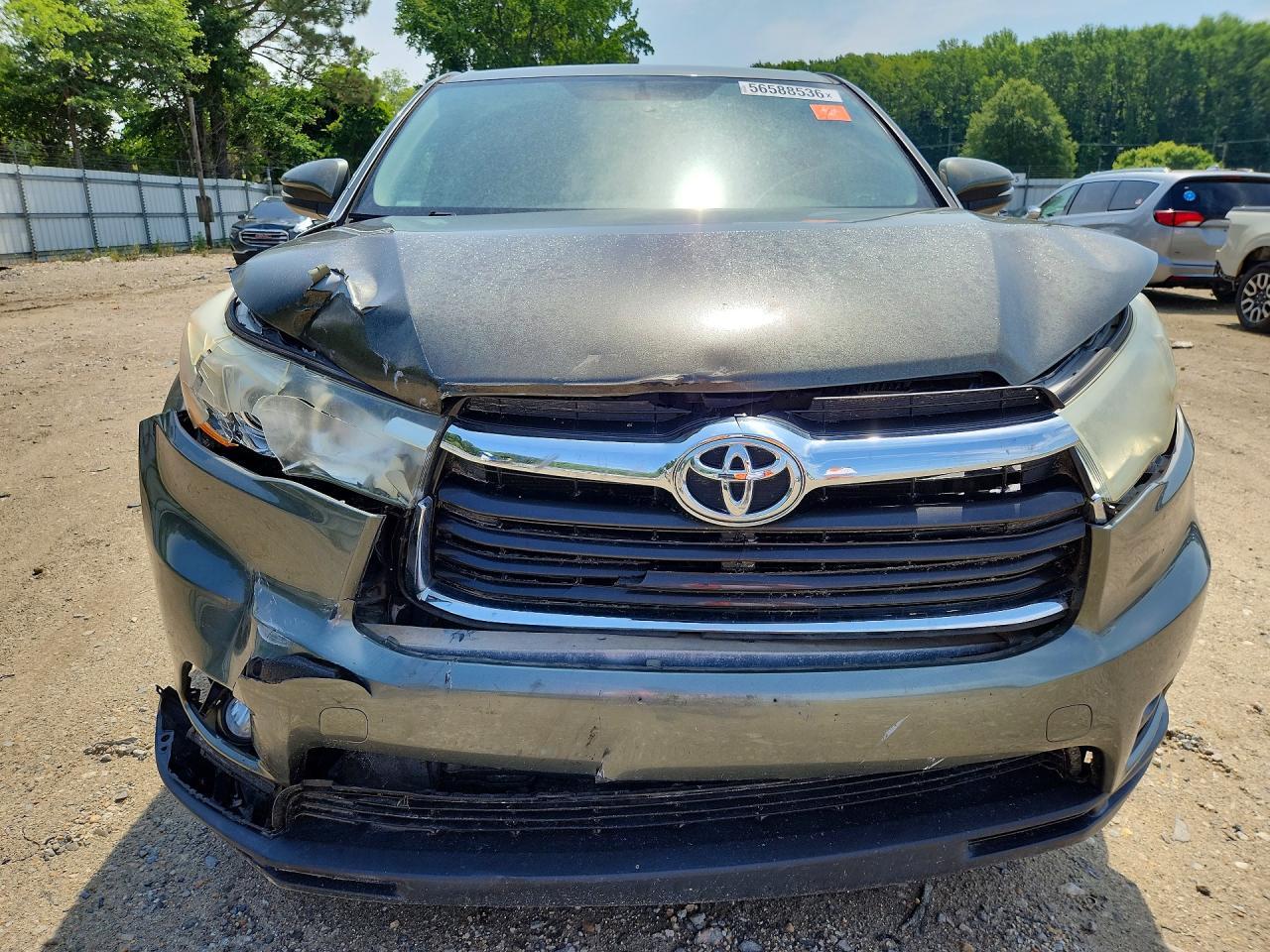 2016 Toyota Highlander Le Plus - Фото 5