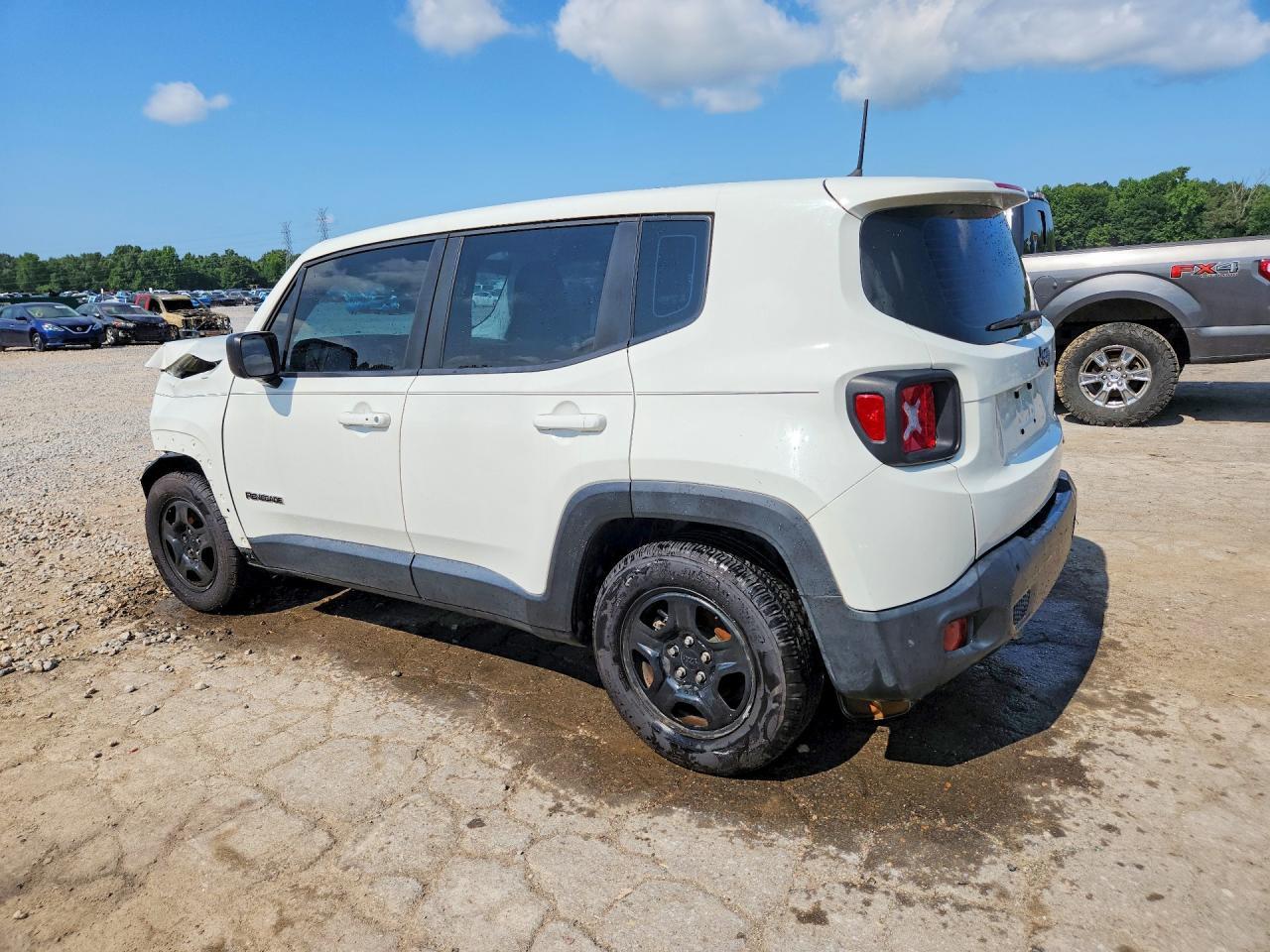 2017 Jeep Renegade Sport - Фото 2