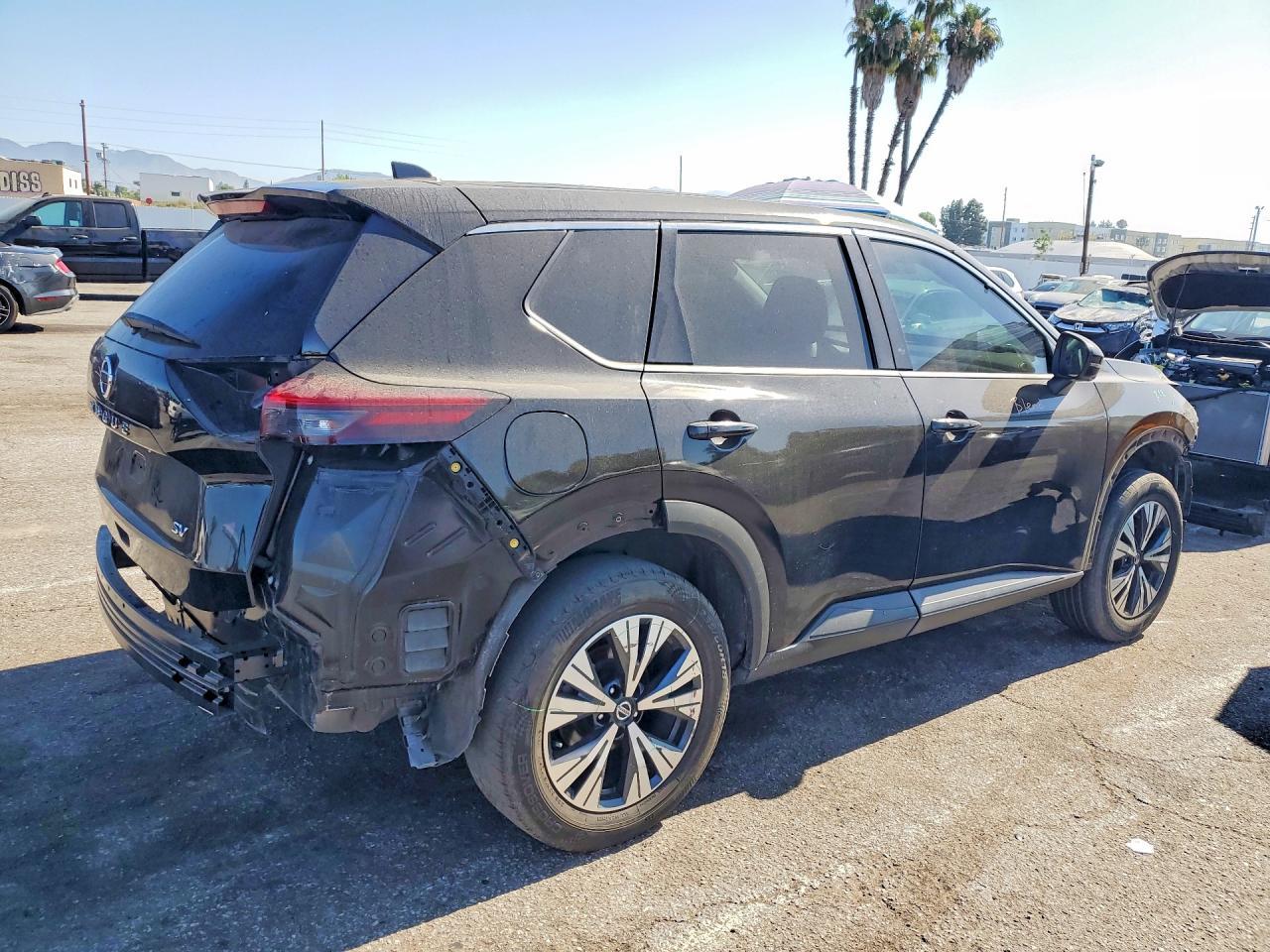 2021 Nissan Rogue Sv - Фото 3
