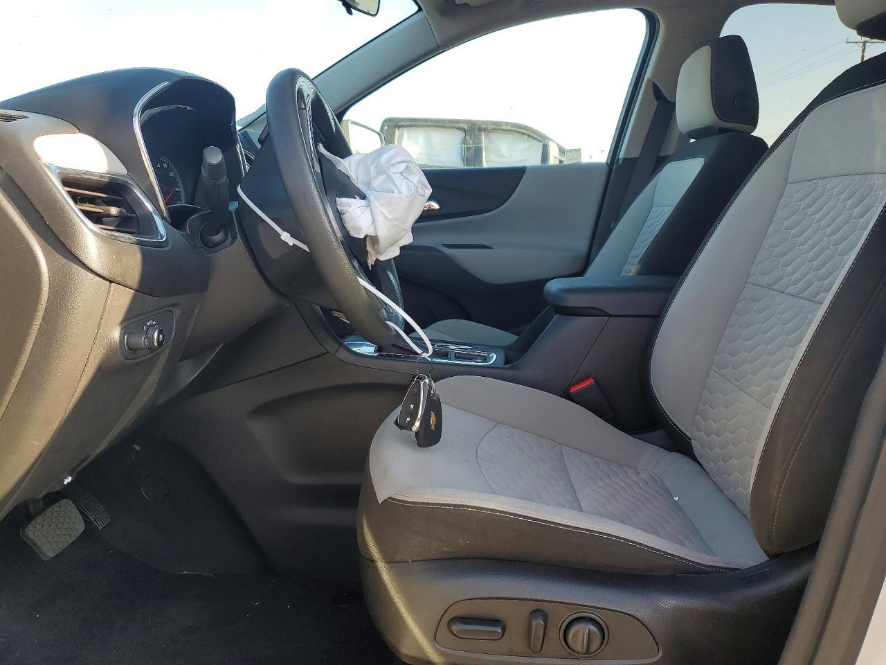 2021 Chevrolet Equinox Ls - Image 7