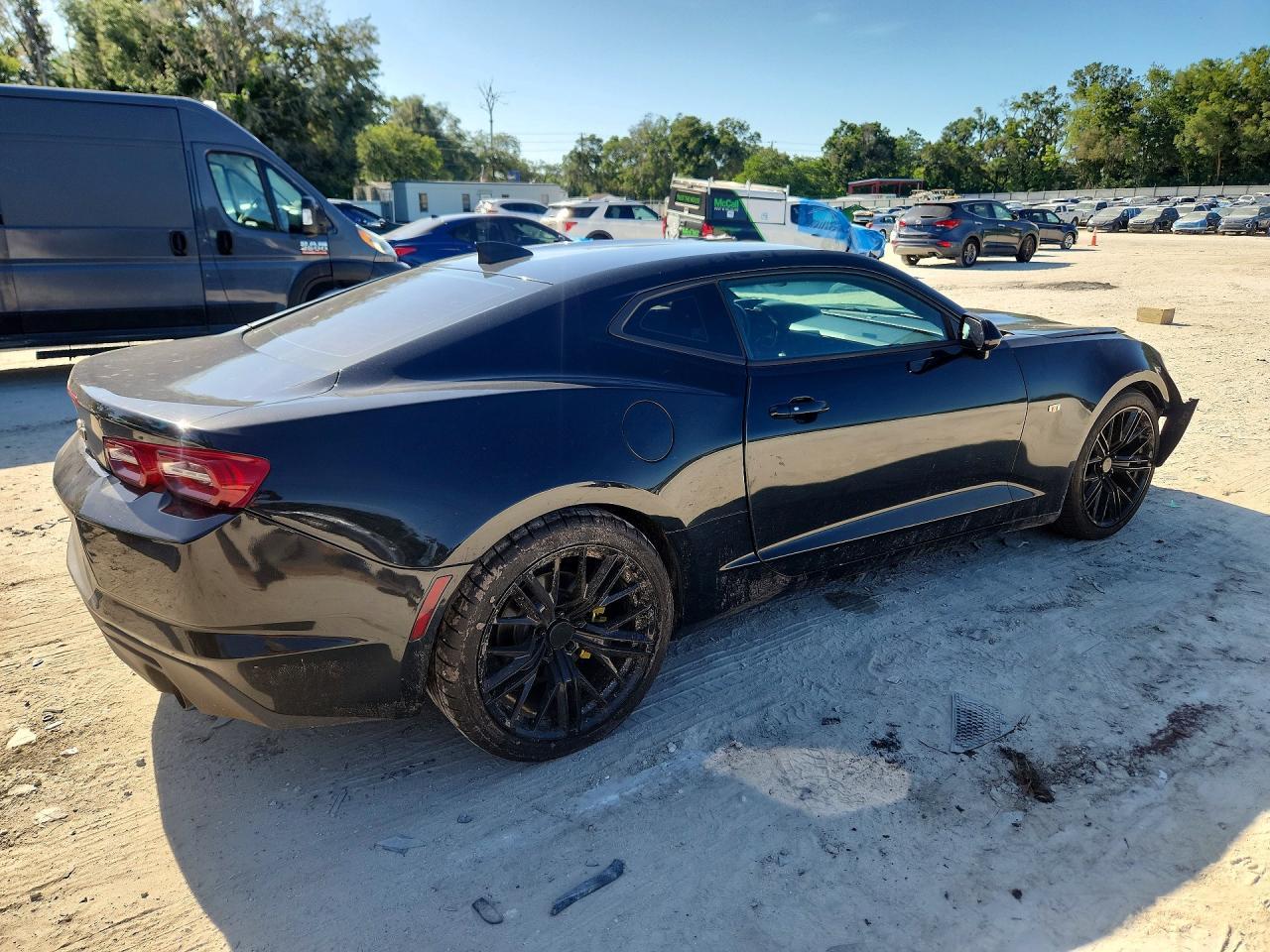 2019 Chevrolet Camaro Ls - Фото 3