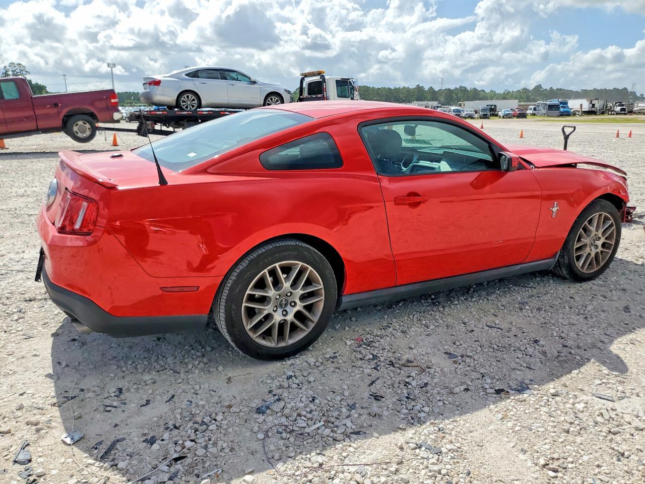 2012 Ford Mustang - Фото 3
