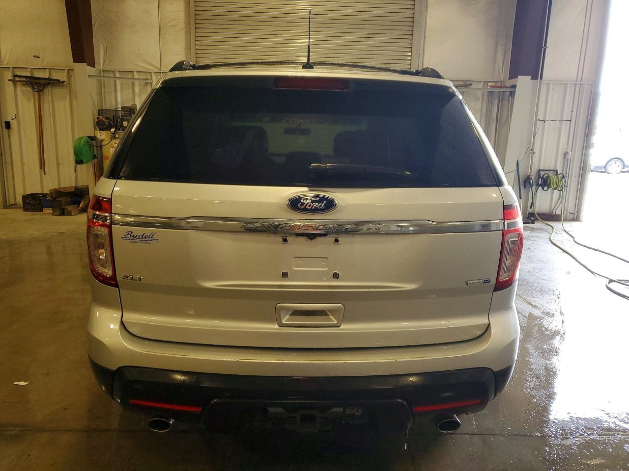 2015 Ford Explorer Xlt - Image 6