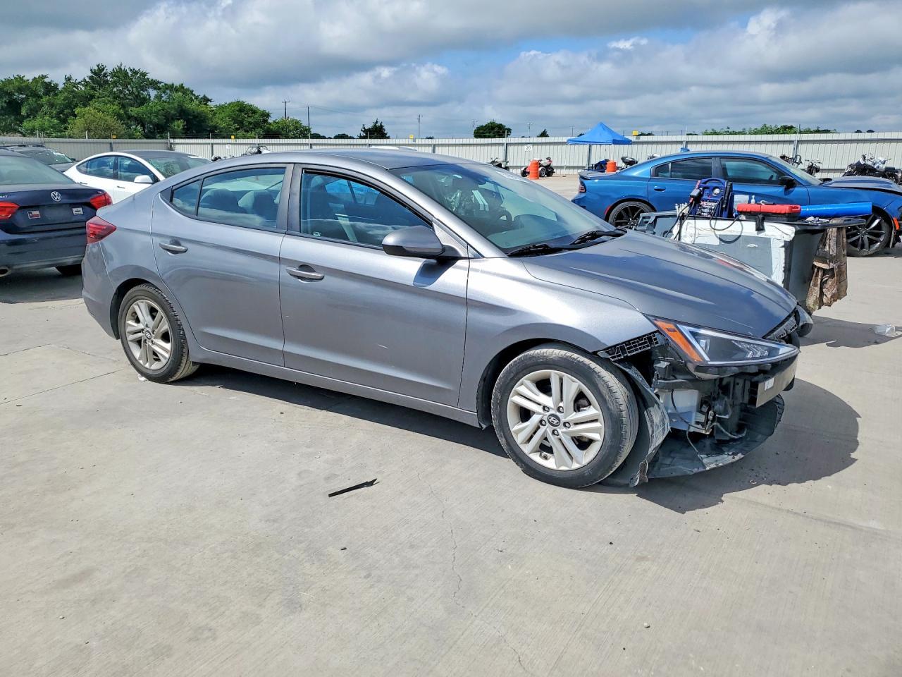 2019 Hyundai Elantra Sel - Фото 4