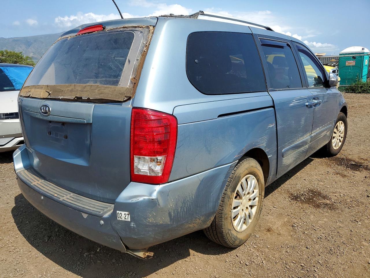 2012 Kia Sedona Lx - Image 3