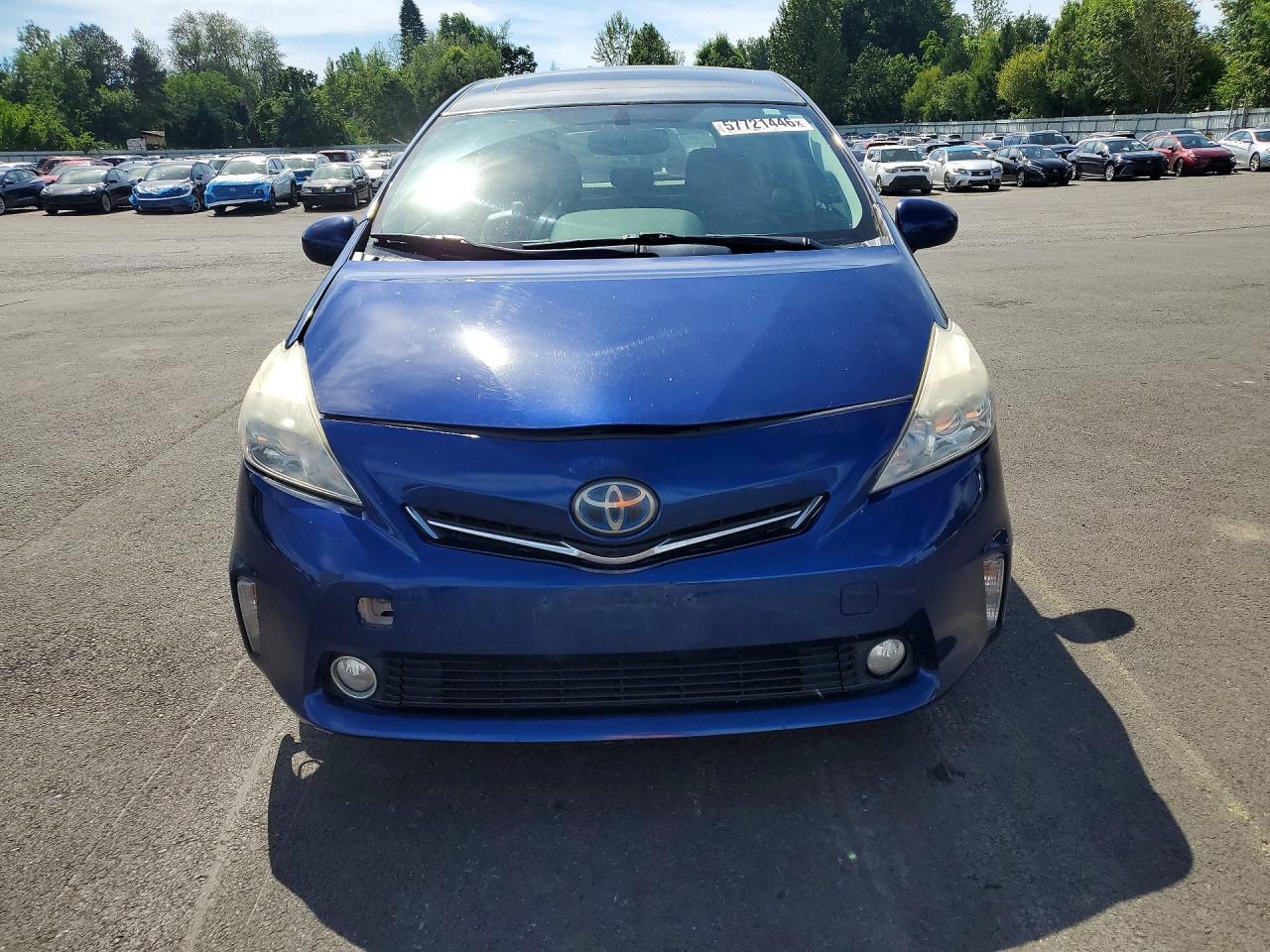 2012 Toyota Prius V Five - Image 5