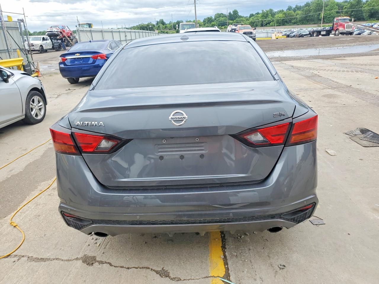 2020 Nissan Altima Sr - Image 6