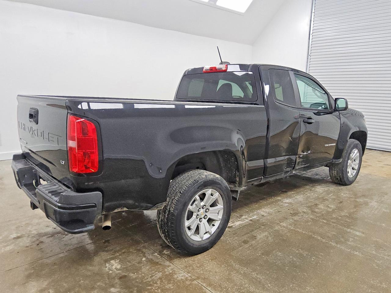 2022 Chevy Colorado Lt - Image 3