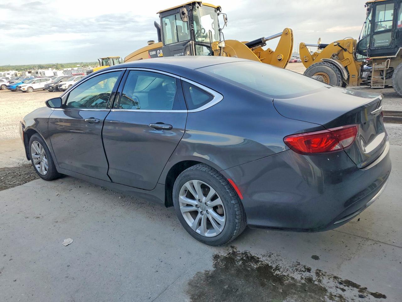 2017 Chrysler 200 Limited - Image 2